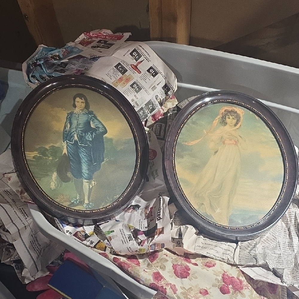 Vintage Oval Framed Portraits